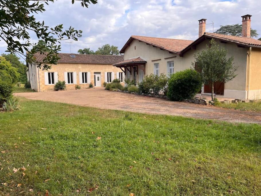 Domaine Clos Et Arbore De 3 Ha Avec Deux Maisons Lamothe-Montravel Εξωτερικό φωτογραφία