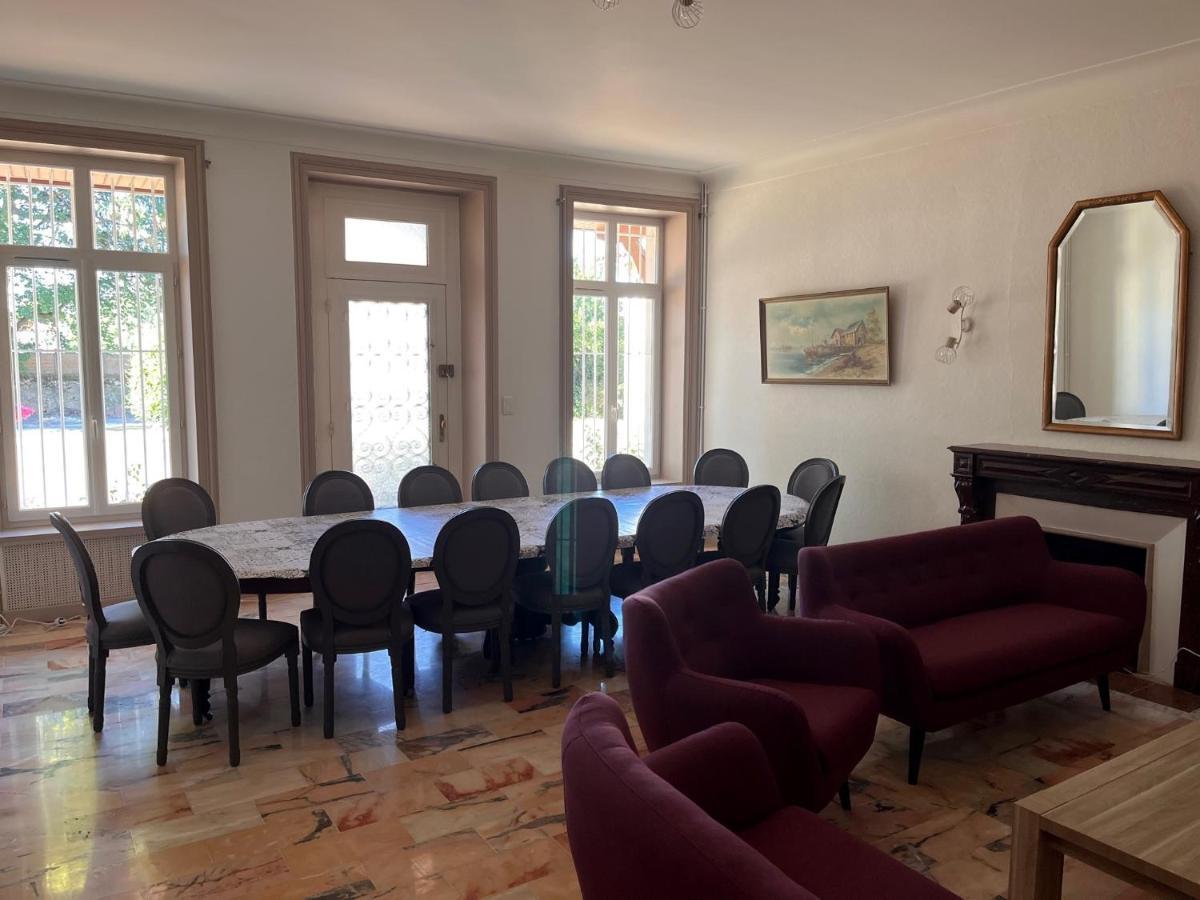 Domaine Clos Et Arbore De 3 Ha Avec Deux Maisons Lamothe-Montravel Εξωτερικό φωτογραφία