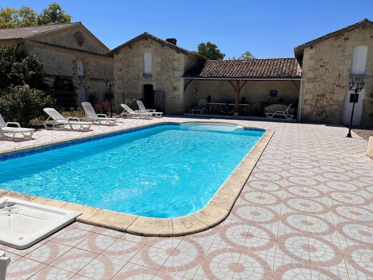 Domaine Clos Et Arbore De 3 Ha Avec Deux Maisons Lamothe-Montravel Εξωτερικό φωτογραφία